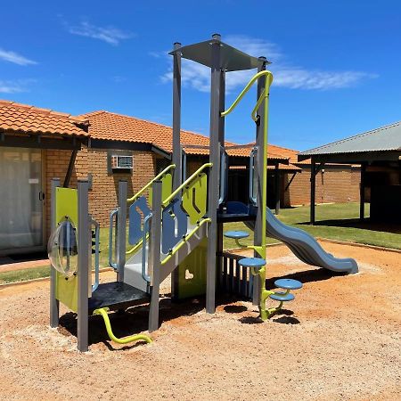 Geraldton'S Ocean West Holiday Units & Short Stay Accommodation Екстериор снимка