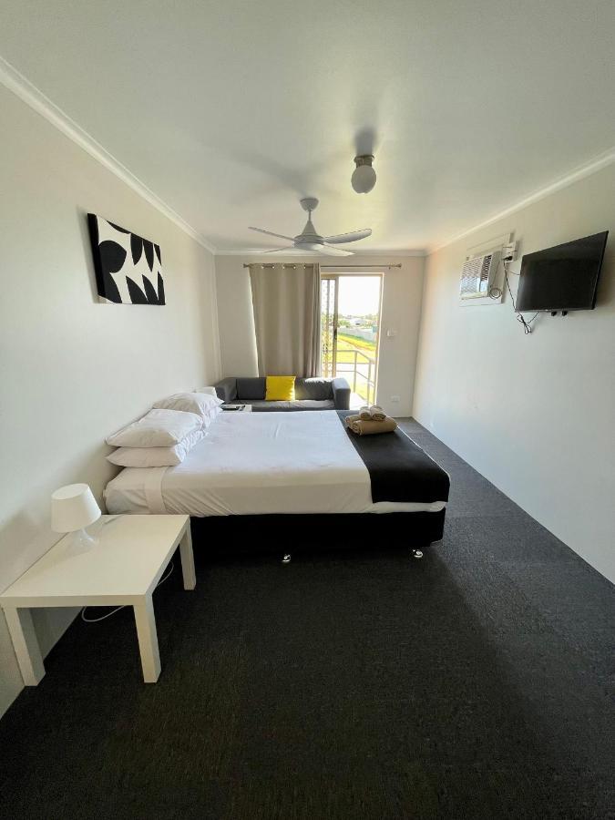 Geraldton'S Ocean West Holiday Units & Short Stay Accommodation Стая снимка